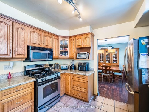 16 Alderwood Crescent, Cambridge, ON - Indoor Photo Showing Kitchen