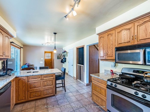 16 Alderwood Crescent, Cambridge, ON - Indoor Photo Showing Kitchen