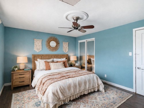 16 Alderwood Crescent, Cambridge, ON - Indoor Photo Showing Bedroom