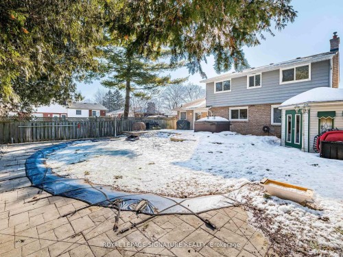 16 Alderwood Crescent, Cambridge, ON - Outdoor