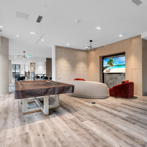 605-47 Mutual Street, Toronto, ON - Indoor Photo Showing Other Room