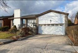 Upper-51 Chiefswood Square  Toronto, ON M1W 3A9