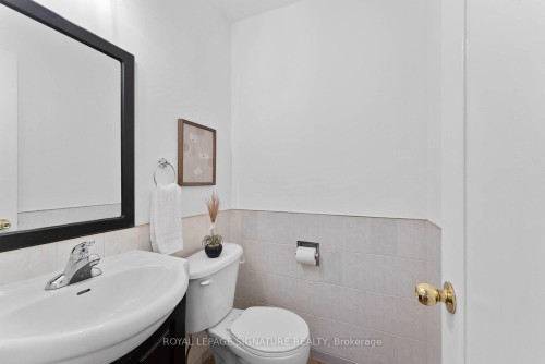 4046 Tea Garden Circle, Mississauga, ON - Indoor Photo Showing Bathroom