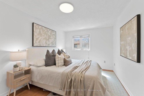 4046 Tea Garden Circle, Mississauga, ON - Indoor Photo Showing Bedroom