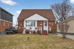 36 Ainsdale Road  Toronto, ON M1R 3Y8