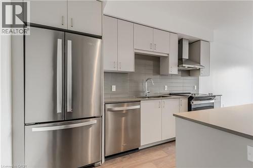 50 Grand Avenue S Unit# 1604, Cambridge, ON - Indoor Photo Showing Kitchen With Upgraded Kitchen