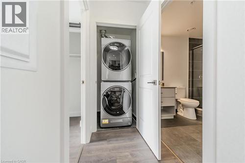50 Grand Avenue S Unit# 1604, Cambridge, ON - Indoor Photo Showing Laundry Room
