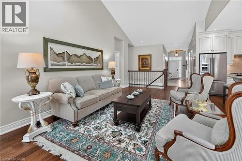 1 Cedar Drive, St. Davids, ON - Indoor Photo Showing Living Room