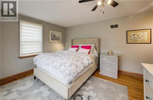 27 Lowrey Avenue S, Cambridge, ON - Indoor Photo Showing Bedroom