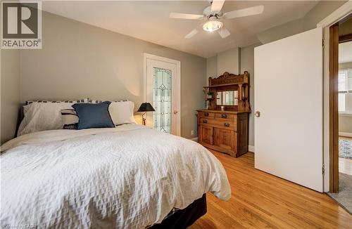 27 Lowrey Avenue S, Cambridge, ON - Indoor Photo Showing Bedroom