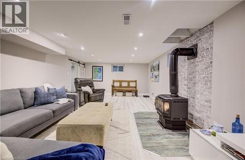 27 Lowrey Avenue S, Cambridge, ON - Indoor