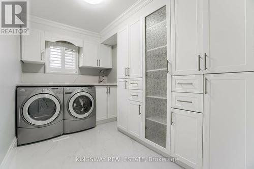 1136 Springwater Crescent, Mississauga, ON - Indoor Photo Showing Laundry Room