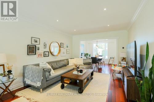 2429 Cliff Road, Mississauga, ON - Indoor Photo Showing Living Room
