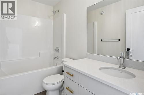 18 Taskamanwa Terrace, Saskatoon, SK - Indoor Photo Showing Bathroom