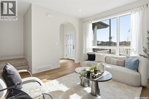 18 Taskamanwa Terrace, Saskatoon, SK - Indoor Photo Showing Living Room