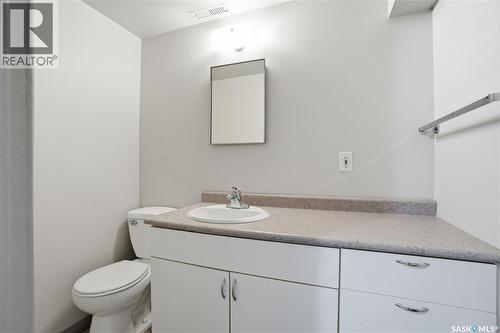 3A & 3B Bateman Crescent, Saskatoon, SK - Indoor Photo Showing Bathroom