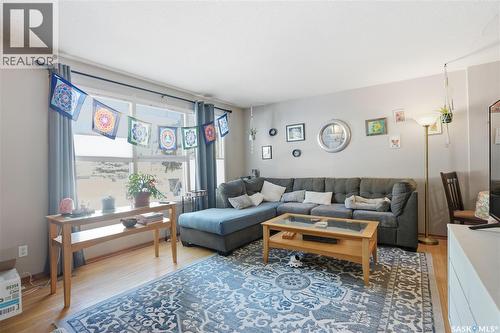 3A & 3B Bateman Crescent, Saskatoon, SK - Indoor Photo Showing Living Room