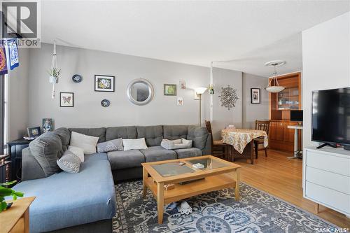 3A & 3B Bateman Crescent, Saskatoon, SK - Indoor Photo Showing Living Room