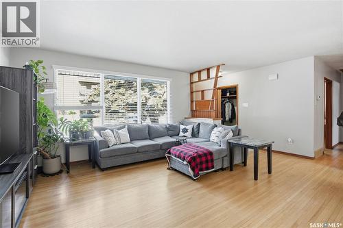 3A & 3B Bateman Crescent, Saskatoon, SK - Indoor Photo Showing Living Room