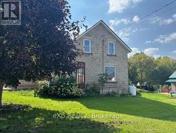 28 QUEEN STREET W  Brockton, ON N0G 1S0