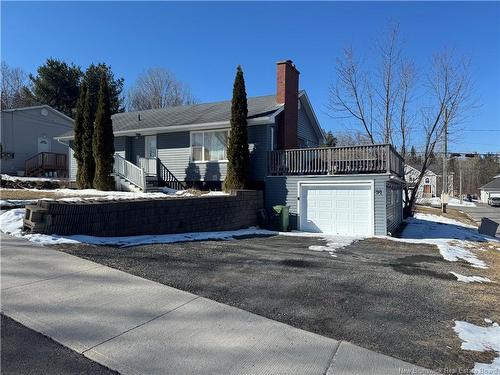 91 Fairview, Fredericton, NB 