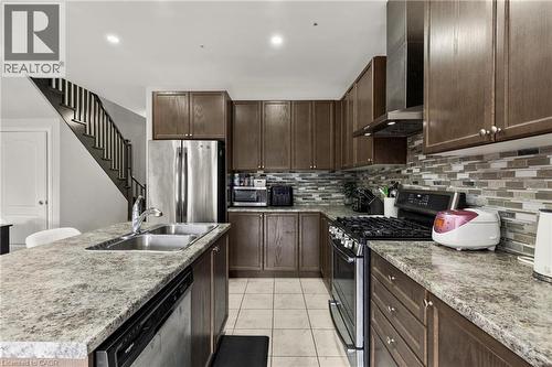 51 Sunset Way, Thorold, ON - Indoor Photo Showing Kitchen With Double Sink With Upgraded Kitchen