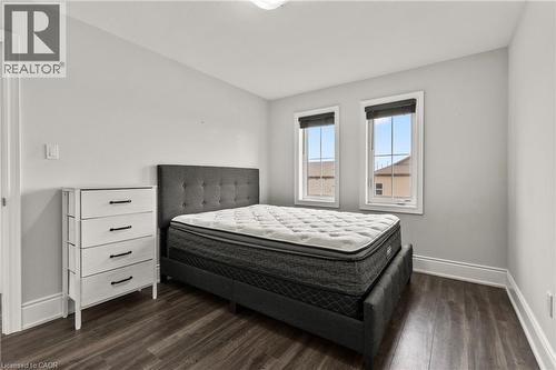 51 Sunset Way, Thorold, ON - Indoor Photo Showing Bedroom
