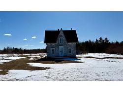 1822 Route 310  Cap-Bateau, NB E8T 3K9