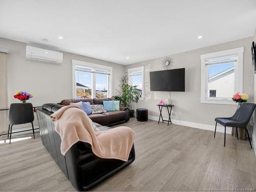 88 Macintosh Blvd, Moncton, NB 