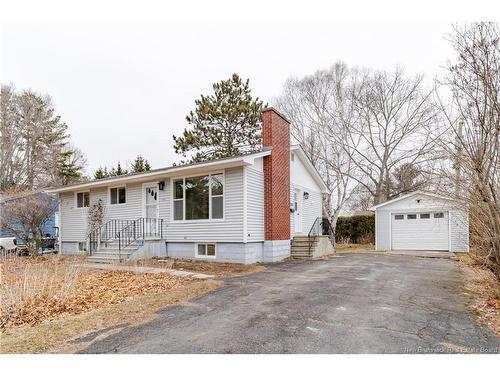 130 Mcadam Avenue, Fredericton, NB 