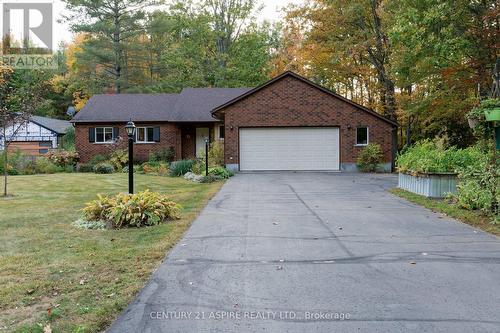 32 COUNTRY LANE  Petawawa, ON K8H 3J9