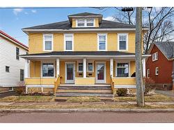 425 Lutz ST Moncton, NB E1C 5H2