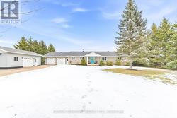 56 ROBERTSON DRIVE  Whitewater Region, ON K0J 1C0