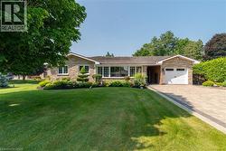 4 COLONIAL Drive Ayr, ON N0B 1E0