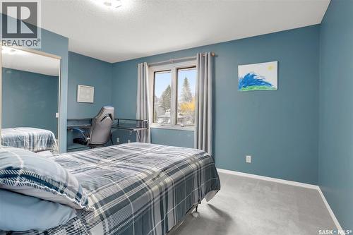 258 Assiniboine Drive, Saskatoon, SK - Indoor Photo Showing Bedroom