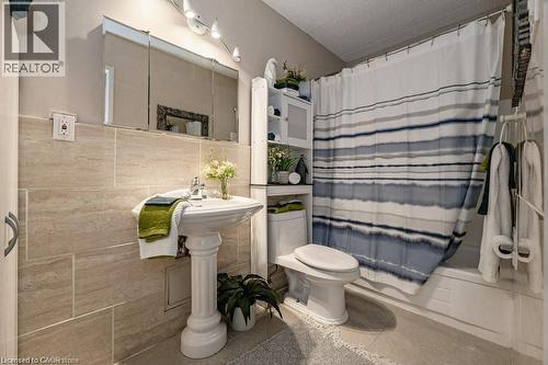 75 Hazelglen Drive Unit# 308, Kitchener, ON - Indoor Photo Showing Bathroom