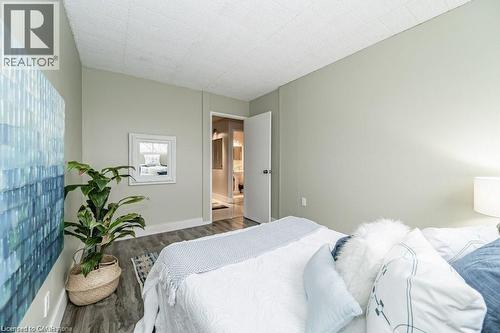 75 Hazelglen Drive Unit# 308, Kitchener, ON - Indoor Photo Showing Bedroom