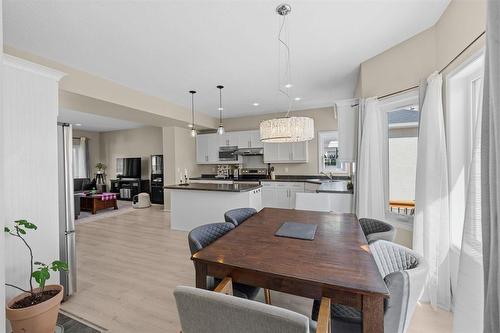 83 Brookfield Crescent, Winnipeg, MB - Indoor Photo Showing Other Room