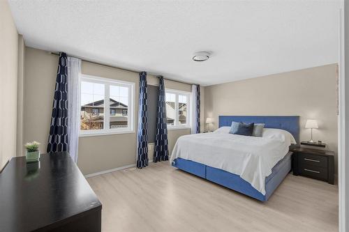 83 Brookfield Crescent, Winnipeg, MB - Indoor Photo Showing Bedroom