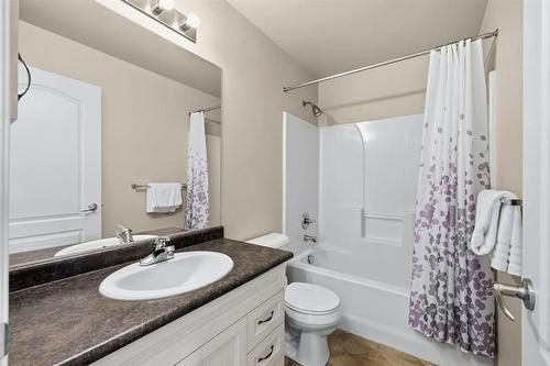 83 Brookfield Crescent, Winnipeg, MB - Indoor Photo Showing Bathroom