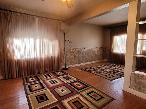 667 Countess Avenue E, Portage La Prairie, MB - Indoor Photo Showing Other Room