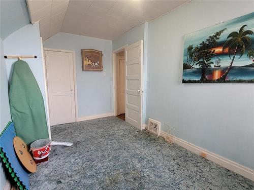 Bedroom 2 - 667 Countess Avenue E, Portage La Prairie, MB - Indoor Photo Showing Other Room