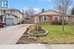 57 ELORA DRIVE  Hamilton, ON L9C 6T4