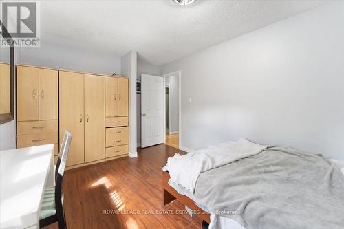 57 Elora Drive, Hamilton, ON - Indoor Photo Showing Bedroom