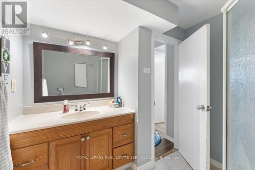 57 Elora Drive, Hamilton, ON - Indoor Photo Showing Bathroom
