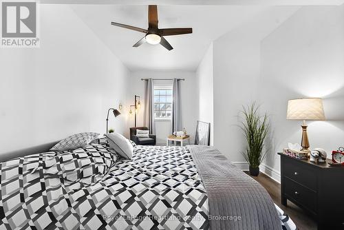 100 Arthur Street, Goderich (Goderich (Town)), ON - Indoor Photo Showing Bedroom