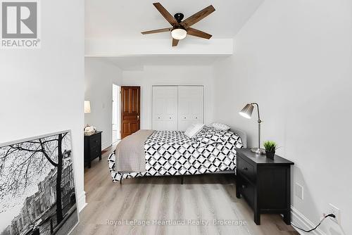 100 Arthur Street, Goderich (Goderich (Town)), ON - Indoor Photo Showing Bedroom