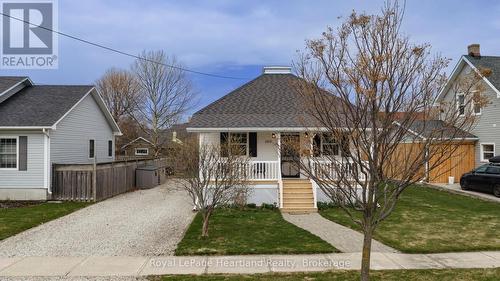 100 Arthur Street, Goderich (Goderich (Town)), ON - Outdoor