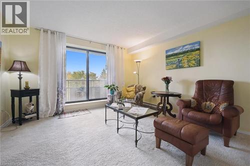 93 WESTWOOD Road Unit# 403  Guelph, ON N1H 7J7