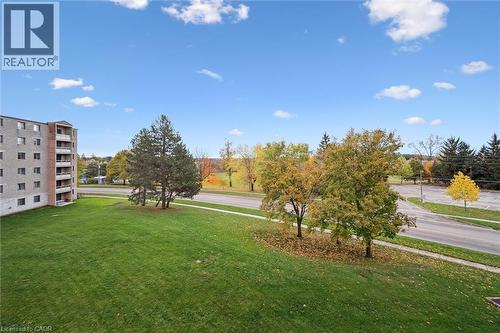 93 WESTWOOD Road Unit# 403  Guelph, ON N1H 7J7